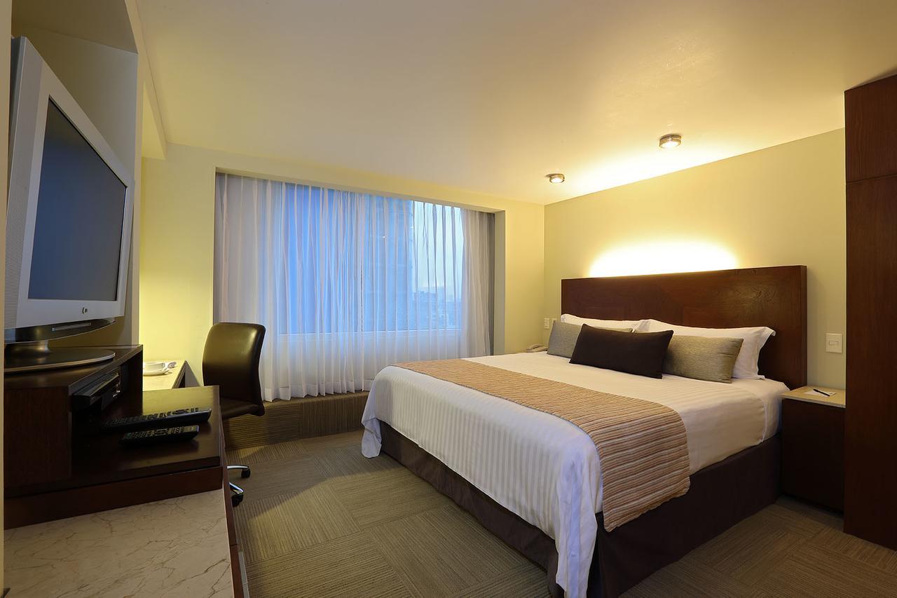 Emporio Reforma Hotel Mexico City Room photo A bedroom at the hotel